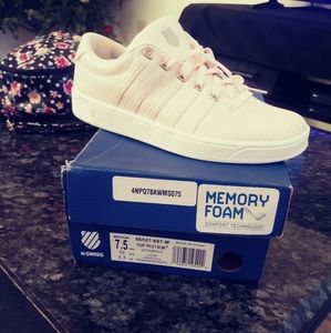 Brand new k swiss women's size 7.5